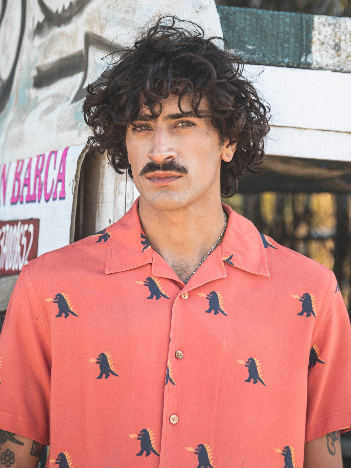 CAMISA DE HOMBRE CALYPSO RED GODZILLA