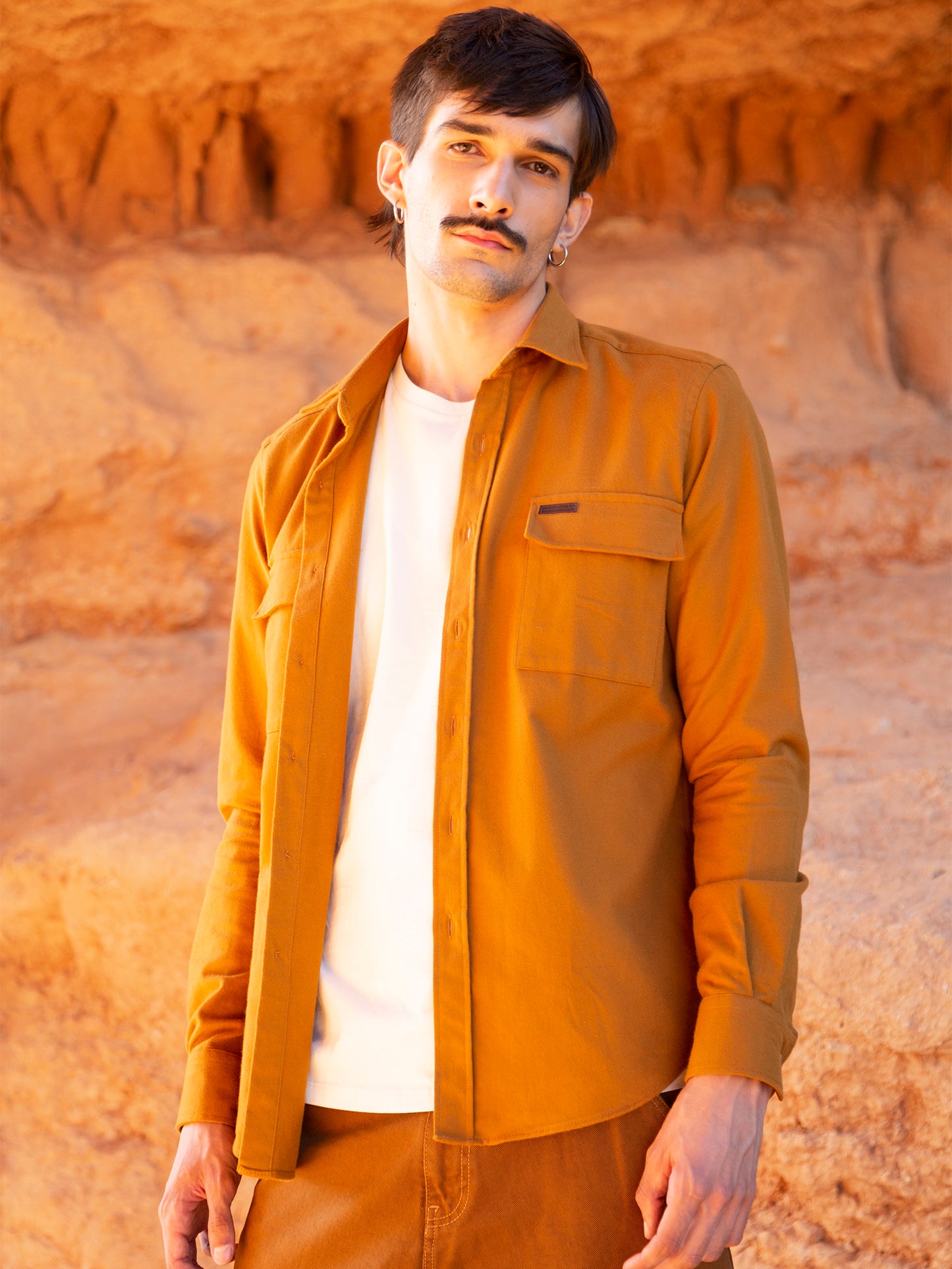 CAMISA DE HOMBRE EN ALGODÓN ORGÁNICO FURAY WORKER CAMEL