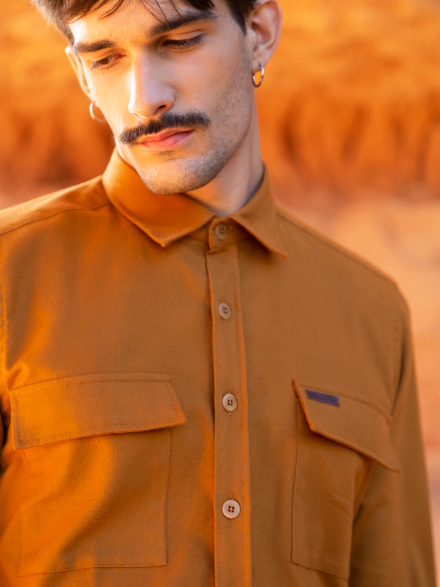 CAMISA DE HOMBRE EN ALGODÓN ORGÁNICO FURAY WORKER CAMEL