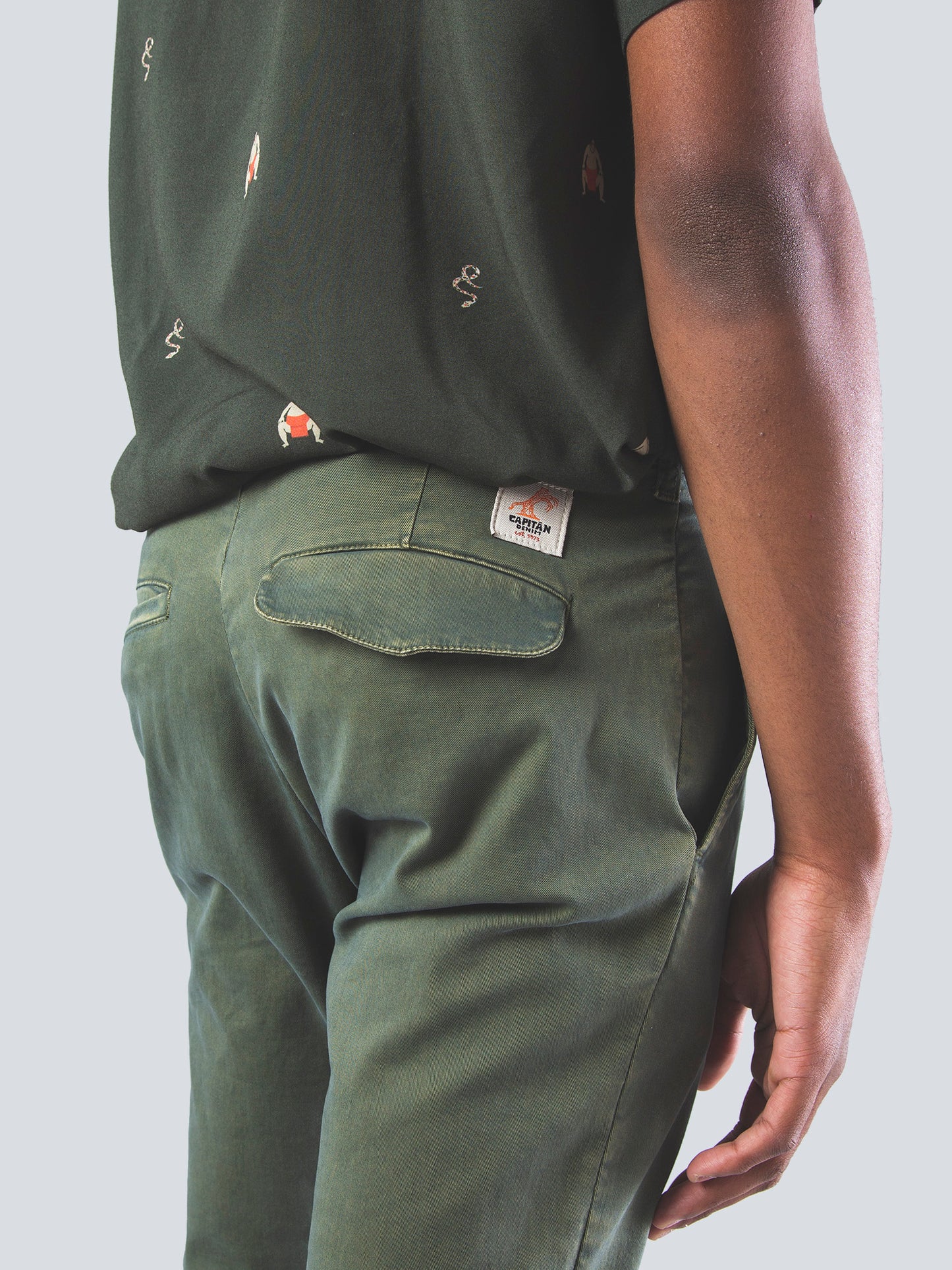 PANTALONES CHINOS LOMAS OLD VINTAGE GREEN