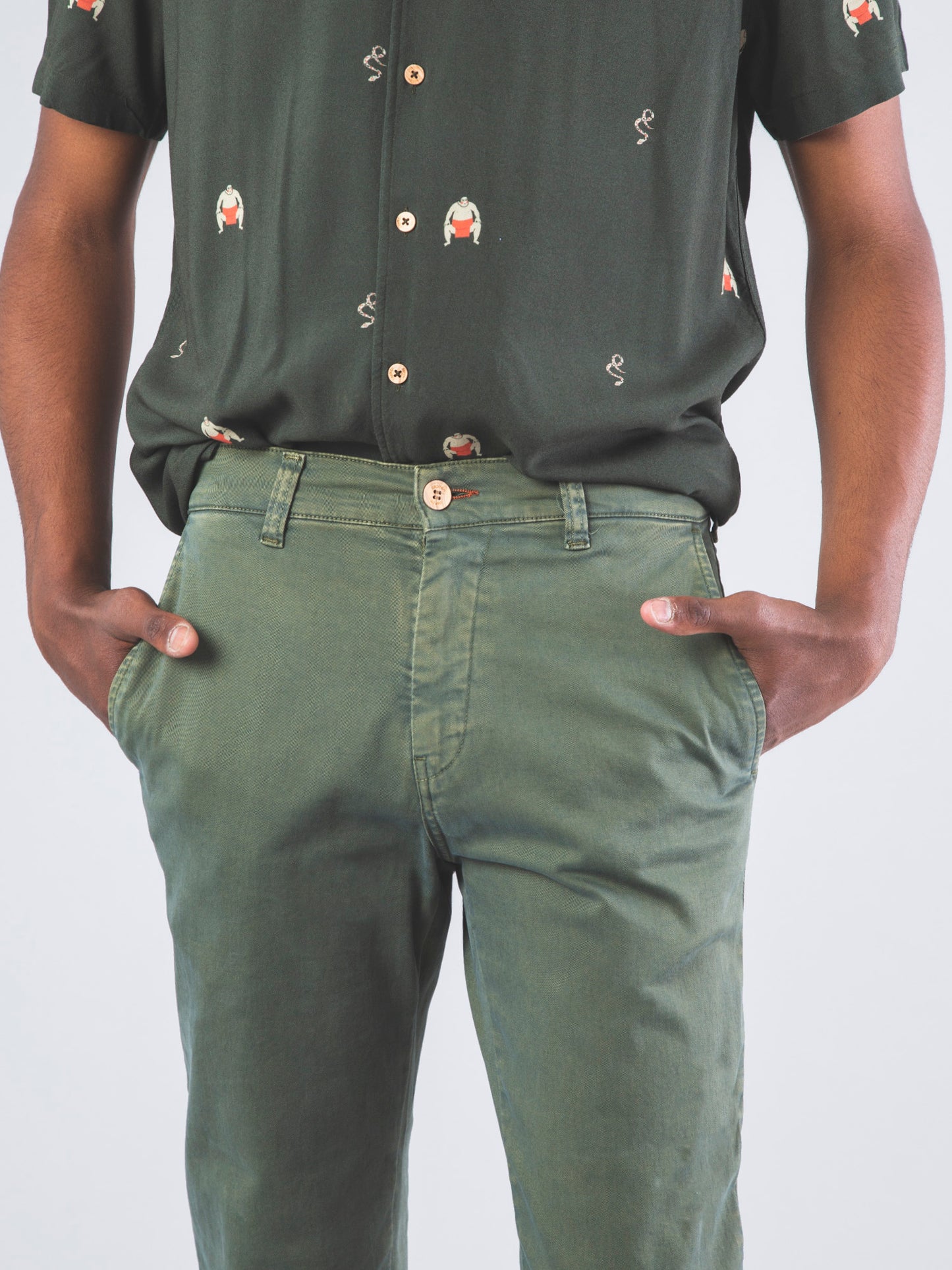PANTALONES CHINOS LOMAS OLD VINTAGE GREEN