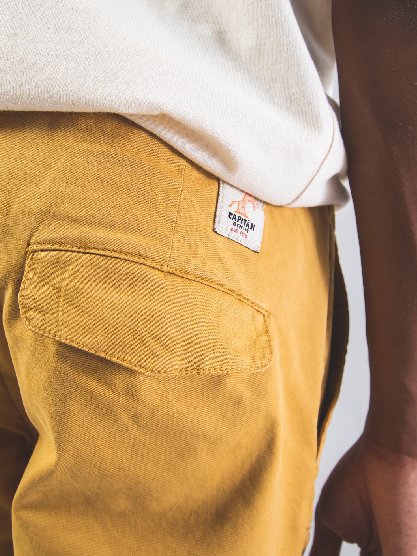 MEN'S JOGGER PANTS LOMAS MUSTARD