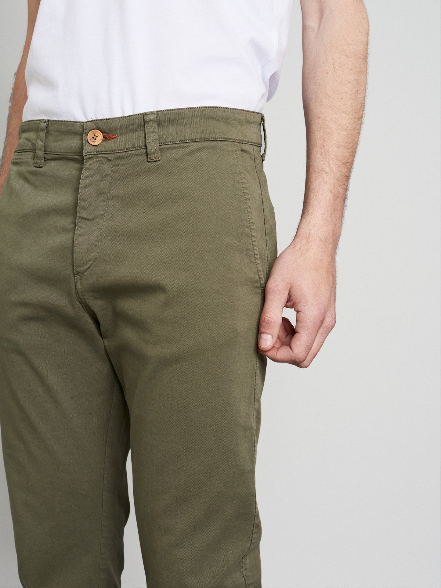 CHINO BERRY OLD GREEN