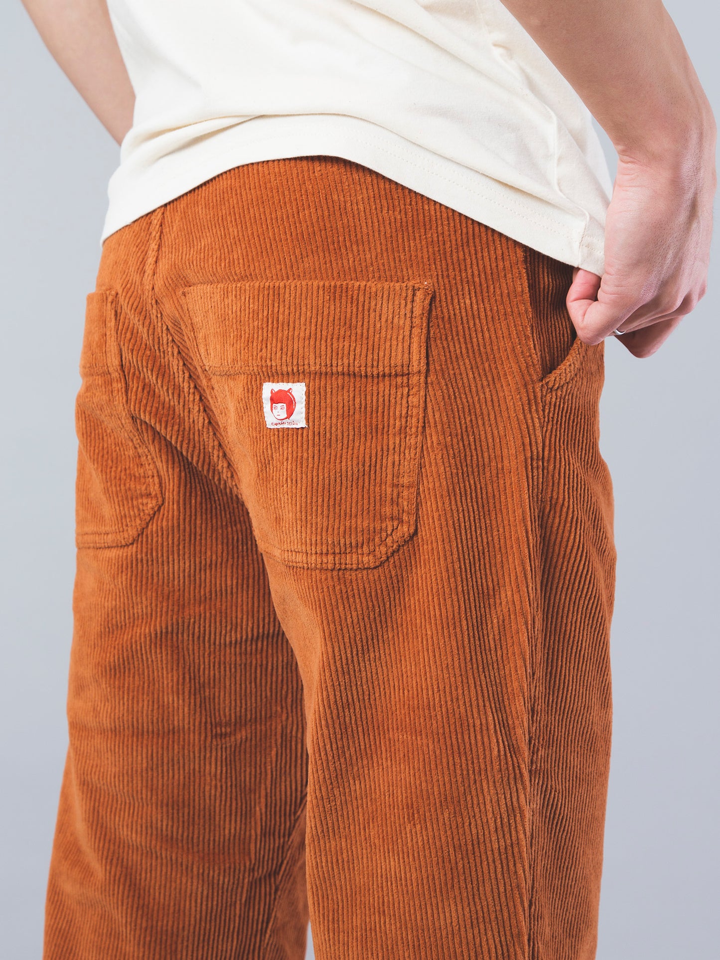 ELVIS WORKER OCRE