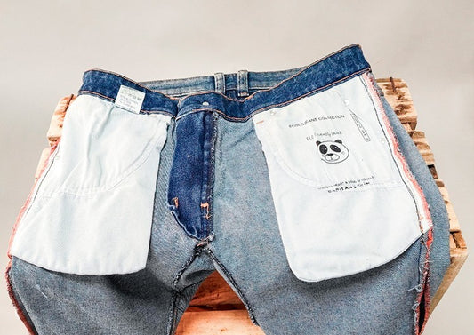 Pantalones vaqueros sostenibles hechos a base de fibras recicladas