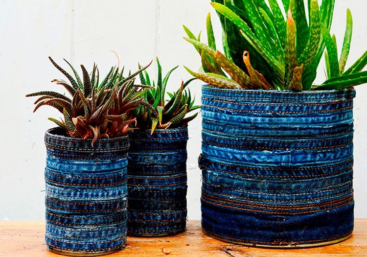 Ideas DIY: cómo crear una maceta handmade con jeans reciclados