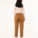 PANTALÓN MOMFIT TULSA OLD CAMEL