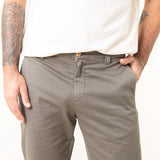 PANTALONES CHINOS DE HOMBRE LOMAS OLIVE