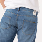 PANTALÓN VAQUERO DE HOMBRE RAY MID BLUE LIGHTWEIGHT